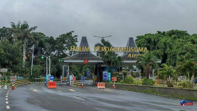 Abu Vulkanik Anak Krakatau Ganggu Penerbangan, Bandara Halim Ditutup hingga Pukul 10.00 WIB