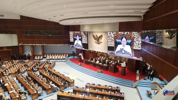 DPR Sahkan RUU Pelindungan Ketenagakerjaan jadi Undang-Undang