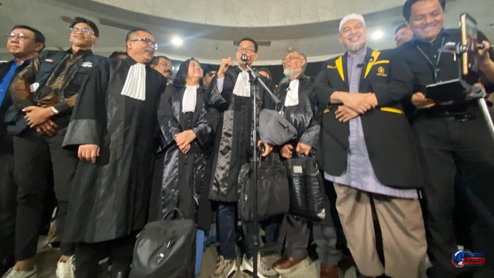 Denny Indrayana: Gibran Tak Bisa Mencalonkan Diri di Pemilu 2029
