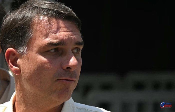 Flavio Bolsonaro Dilaporkan Kabur ke AS usai Kalah Pilpres Brasil